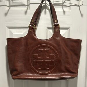 Excellent used cond
Tory Birch classic